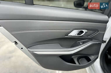Седан BMW 3 Series 2021 в 