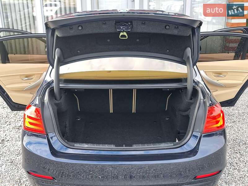 Седан BMW 3 Series 2012 в Києві