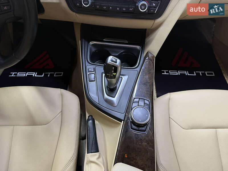 Седан BMW 3 Series 2014 в Одессе