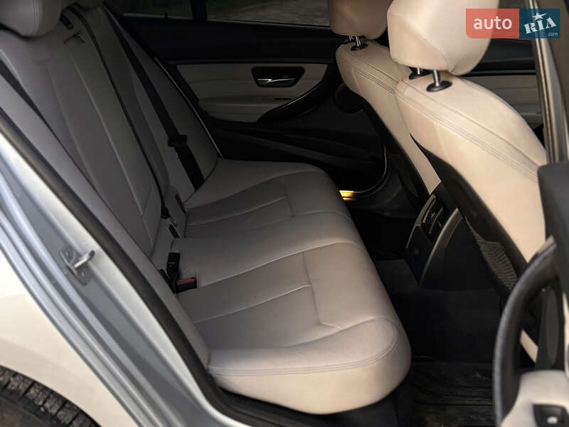 Седан BMW 3 Series 2012 в Тернополі фото 30 Седан BMW 3 Series 2012 в Тернополі