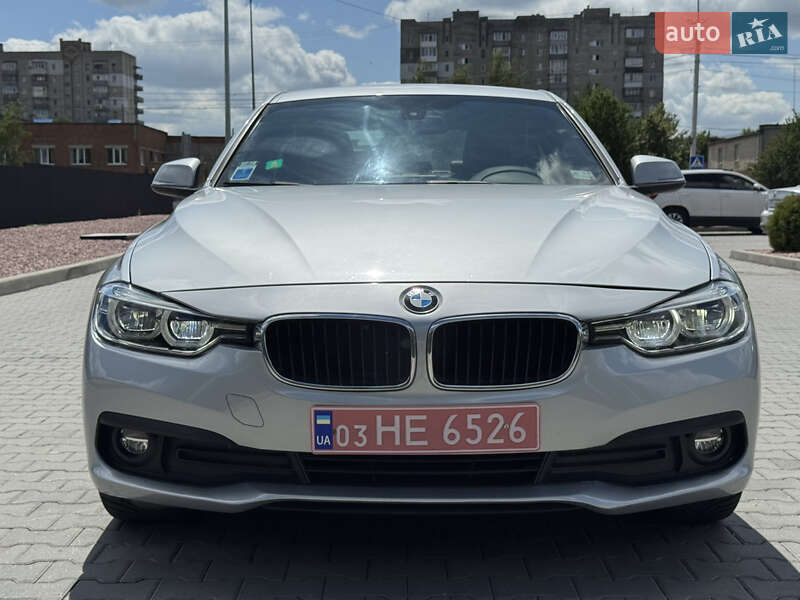 Седан BMW 3 Series 2017 в Хмельницком фото 13 Седан BMW 3 Series 2017 в Хмельницком