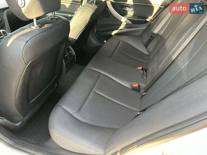 Седан BMW 3 Series 2017 в Ужгороде фото 31 Седан BMW 3 Series 2017 в Ужгороде