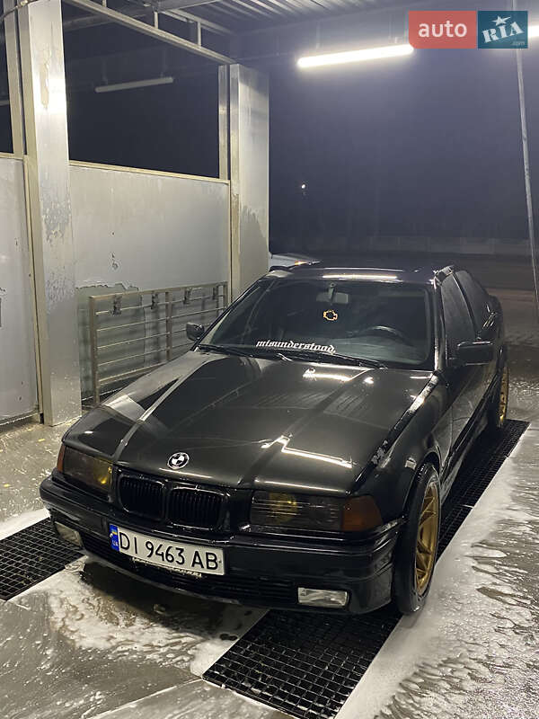 Седан BMW 3 Series 1996 в Виннице