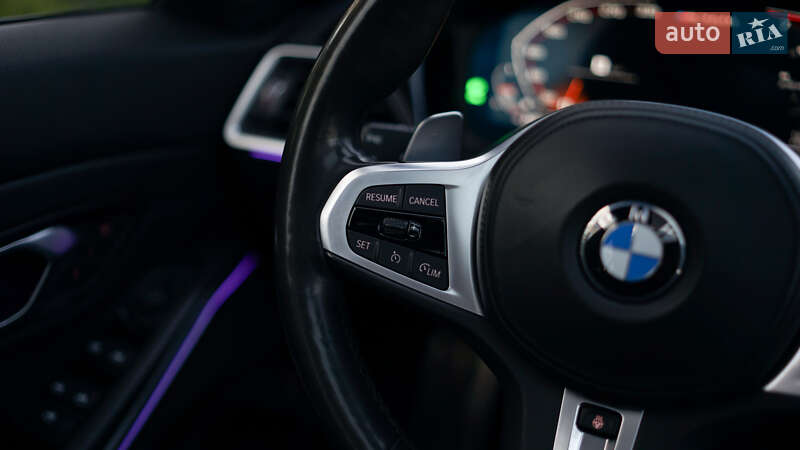 Седан BMW 3 Series 2019 в Львові