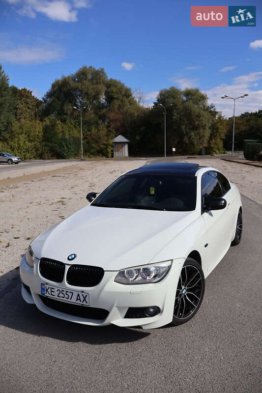 BMW 3 Series 2010