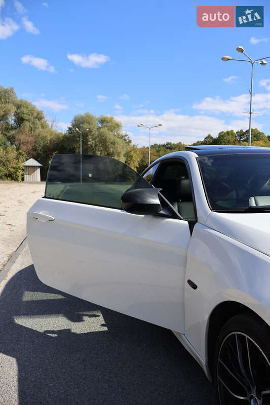 Купе BMW 3 Series 2010 в Днепре