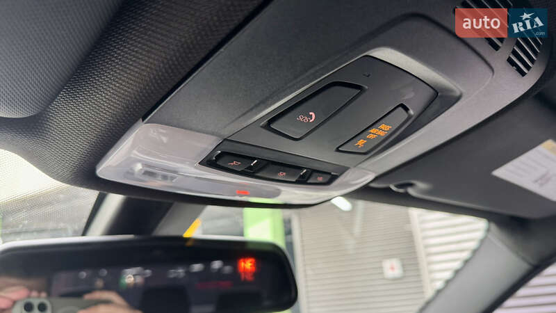 Седан BMW 3 Series 2016 в Киеве