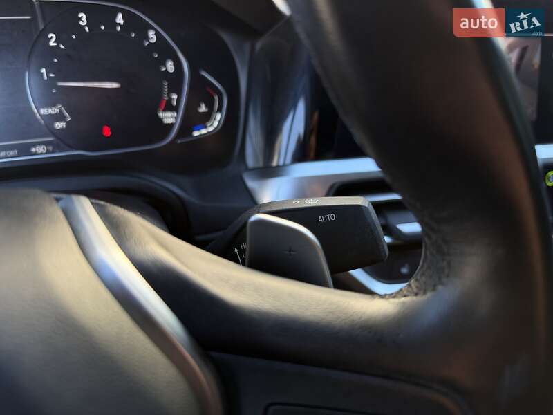 Седан BMW 3 Series 2021 в Львове