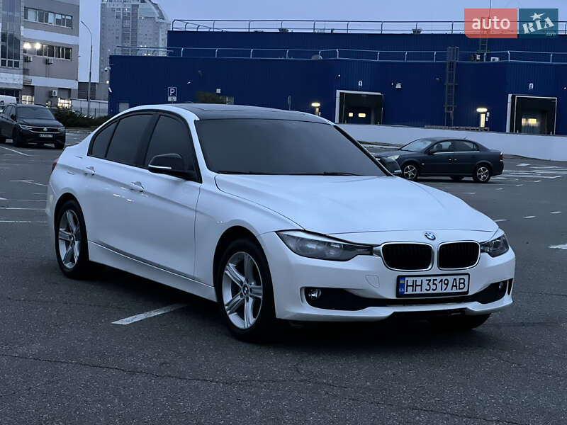 Седан BMW 3 Series 2013 в Киеве