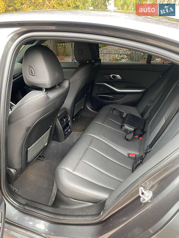 Седан BMW 3 Series 2019 в Киеве фото 19 Седан BMW 3 Series 2019 в Киеве