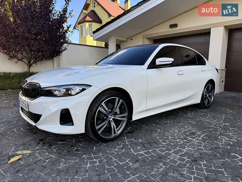 Седан BMW 3 Series 2023 в Львові