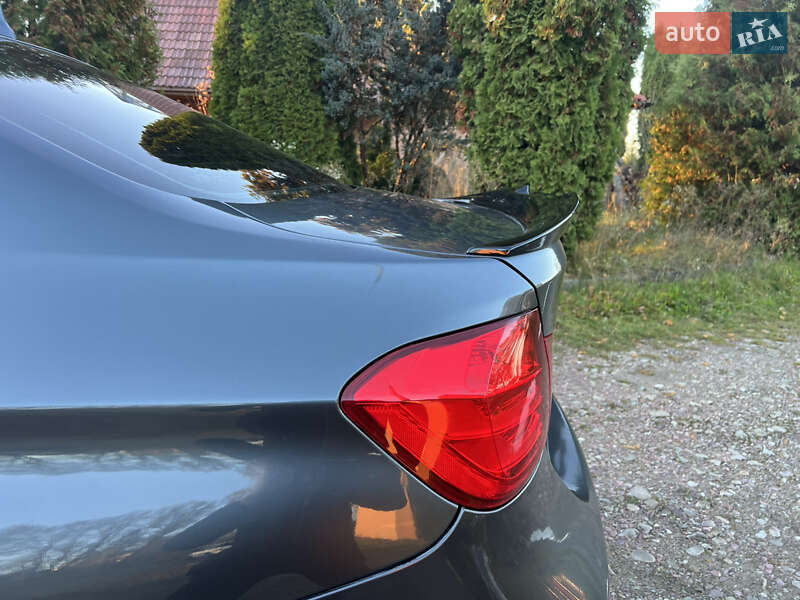 Седан BMW 3 Series 2015 в Трускавце