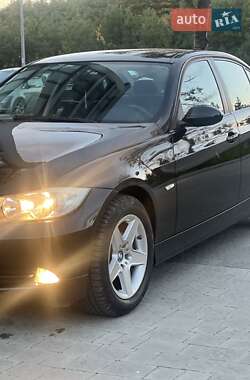 Седан BMW 3 Series 2007 в Новояворівську