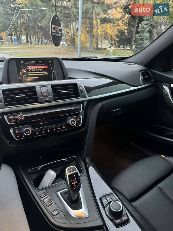 Седан BMW 3 Series 2017 в Днепре фото 12 Седан BMW 3 Series 2017 в Днепре