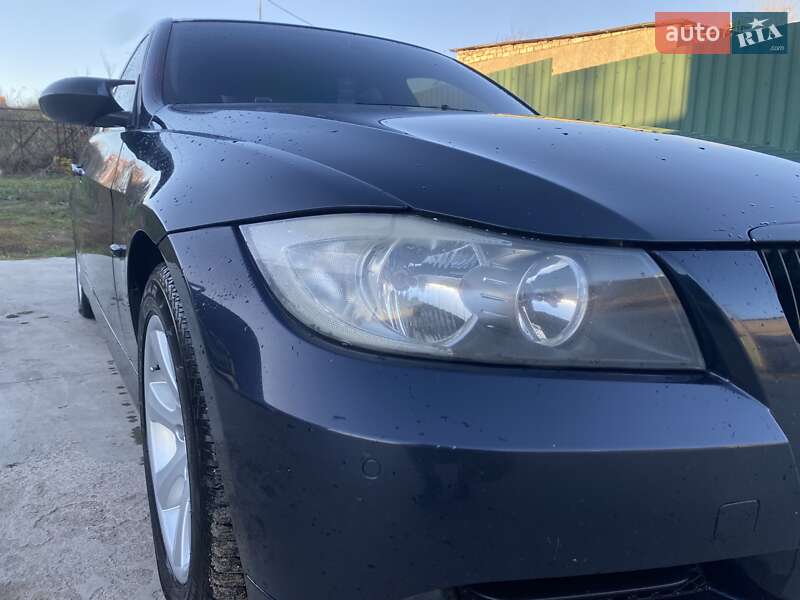 Седан BMW 3 Series 2005 в Песчанке