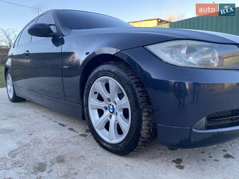 Седан BMW 3 Series 2005 в Песчанке