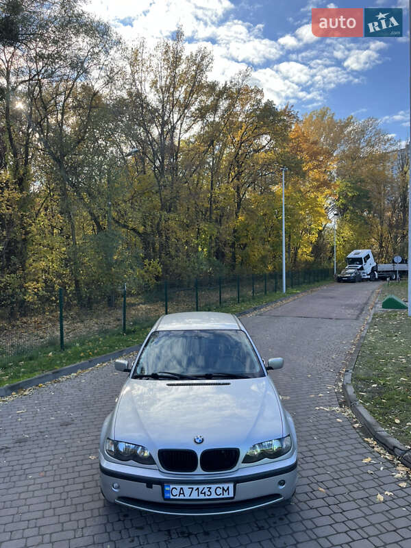 Седан BMW 3 Series 2002 в Киеве