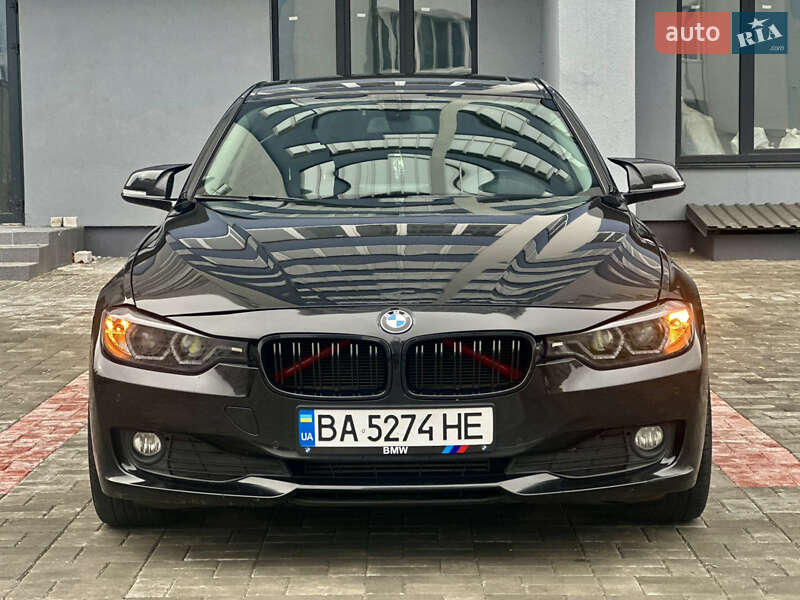 Седан BMW 3 Series 2015 в Черкассах фото Седан BMW 3 Series 2015 в Черкассах
