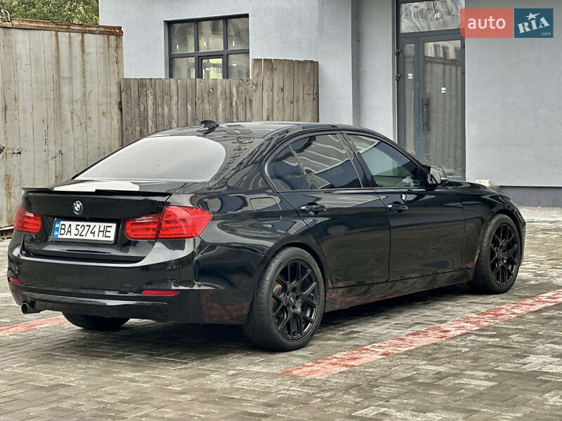 Седан BMW 3 Series 2015 в Черкассах фото 6 Седан BMW 3 Series 2015 в Черкассах