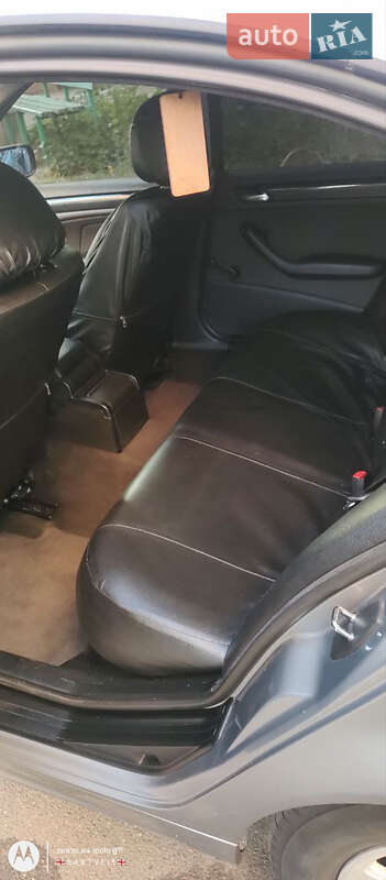 Седан BMW 3 Series 2003 в Киеве фото 4 Седан BMW 3 Series 2003 в Киеве