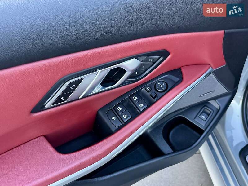 Седан BMW 3 Series 2022 в Киеве