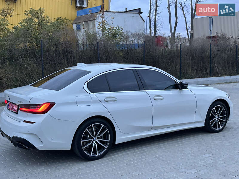 Седан BMW 3 Series 2022 в Виннице