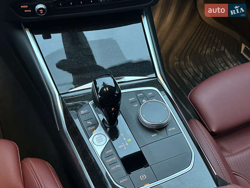 Седан BMW 3 Series 2022 в Виннице