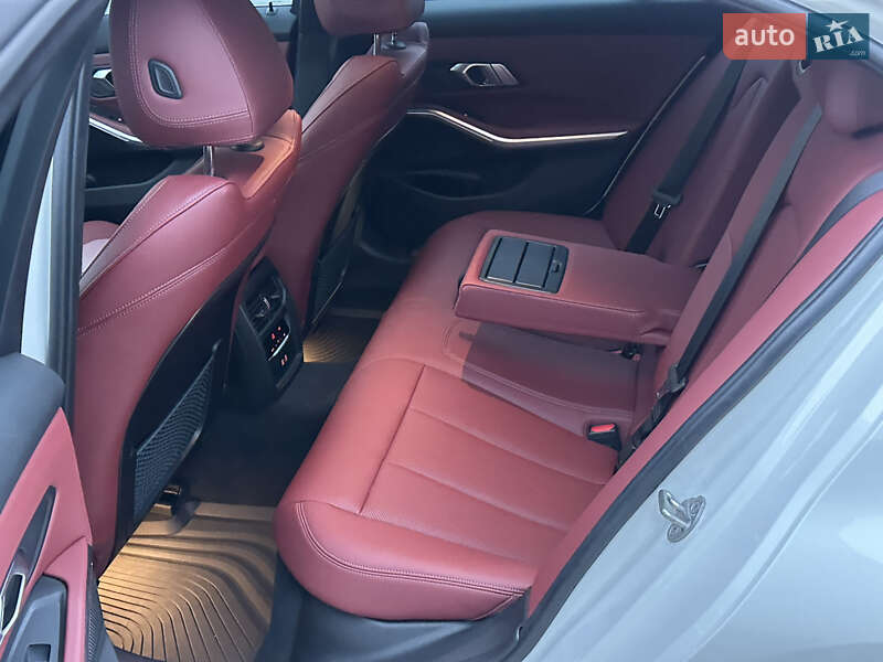 Седан BMW 3 Series 2022 в Виннице