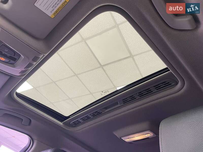 Седан BMW 3 Series 2017 в Киеве фото 27 Седан BMW 3 Series 2017 в Киеве