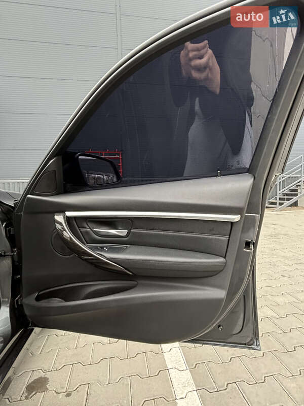 Седан BMW 3 Series 2017 в Виннице фото 31 Седан BMW 3 Series 2017 в Виннице