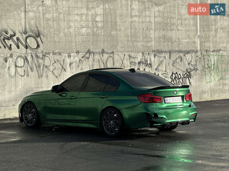 Седан BMW 3 Series 2015 в Львове