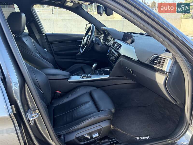 Седан BMW 3 Series 2015 в Одесі