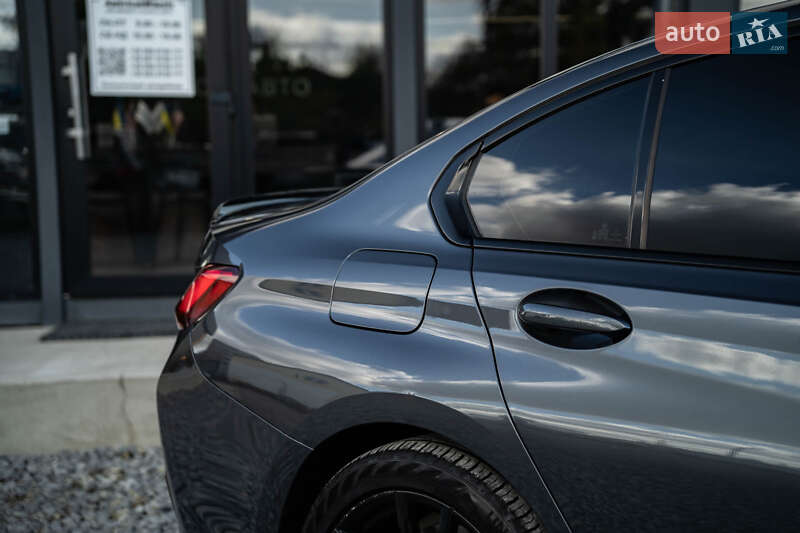 Седан BMW 3 Series 2019 в Черновцах