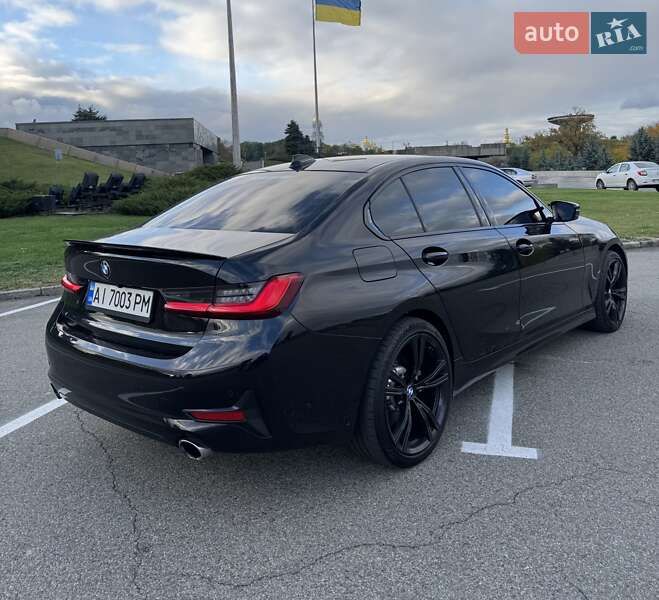 Седан BMW 3 Series 2021 в Киеве