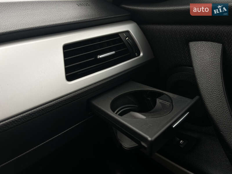 Универсал BMW 3 Series 2010 в Ровно фото 111 Универсал BMW 3 Series 2010 в Ровно