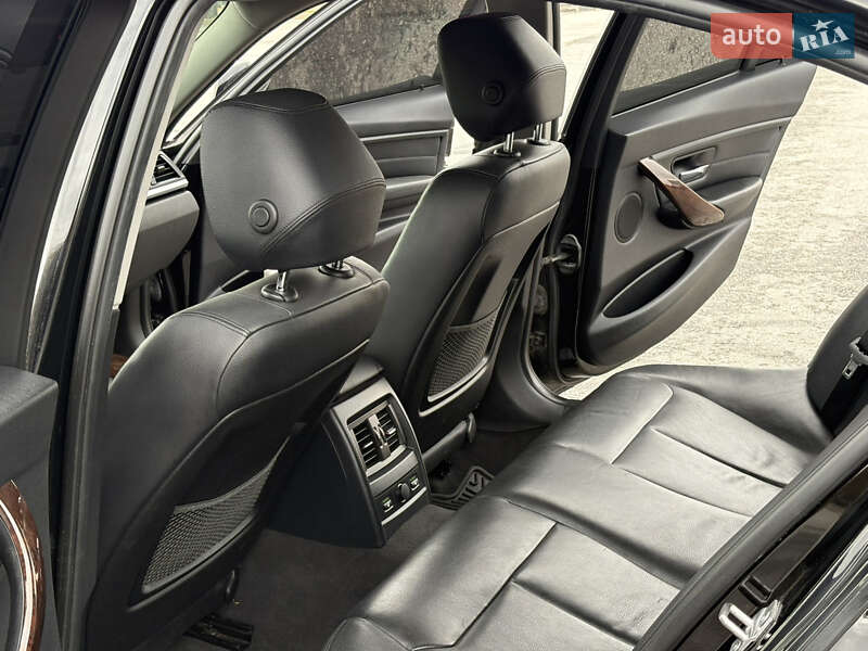 Седан BMW 3 Series 2013 в Запорожье