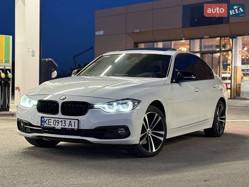 Седан BMW 3 Series 2018 в Дніпрі