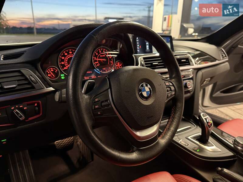 Седан BMW 3 Series 2018 в Дніпрі