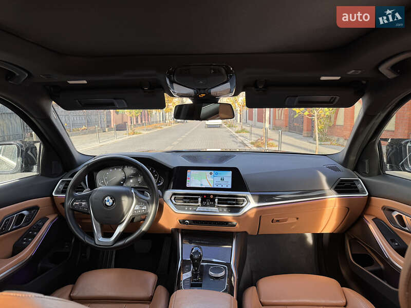 Седан BMW 3 Series 2021 в Ивано-Франковске