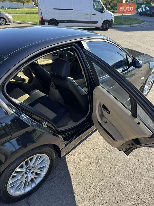 Седан BMW 3 Series 2005 в Дубно фото 12 Седан BMW 3 Series 2005 в Дубно