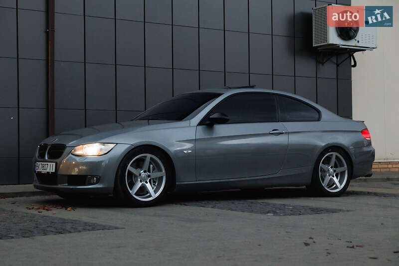 Купе BMW 3 Series 2007 в Дубно
