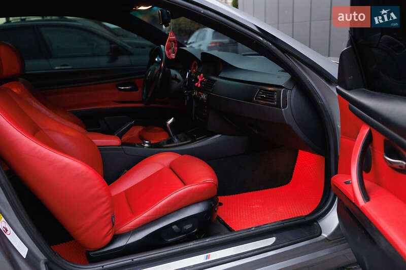 Купе BMW 3 Series 2007 в Дубно