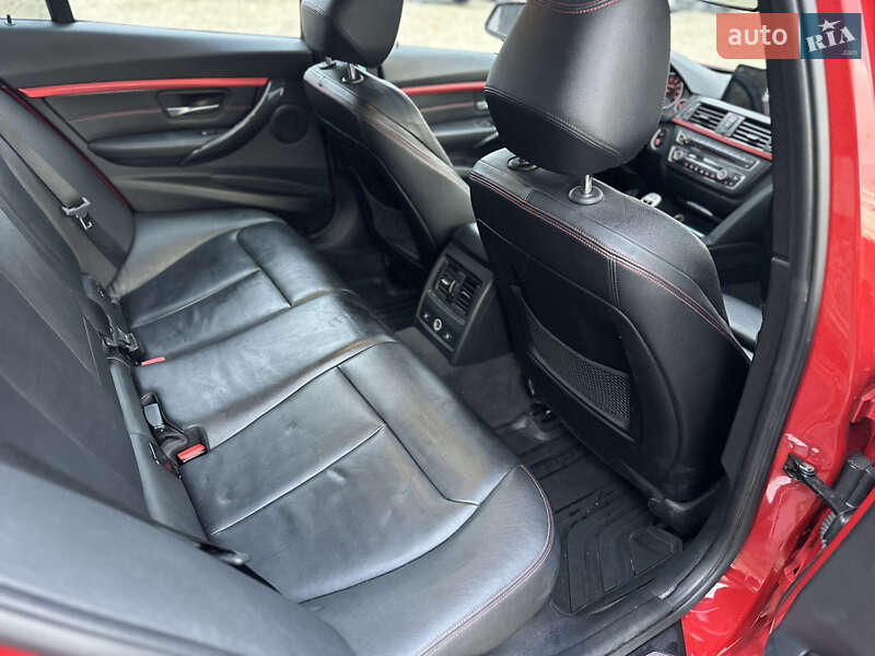 Седан BMW 3 Series 2013 в Львові