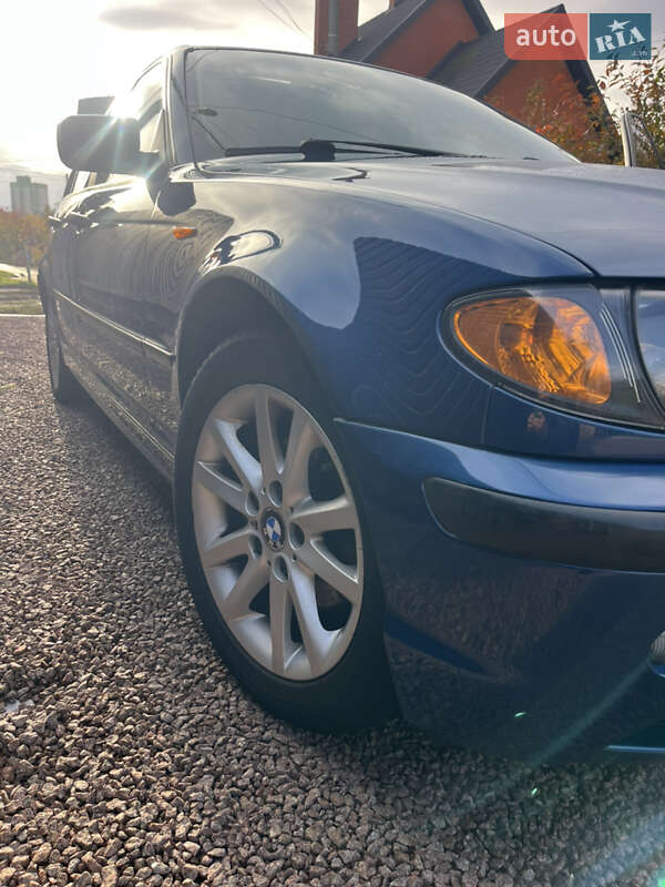 Седан BMW 3 Series 2002 в Києві