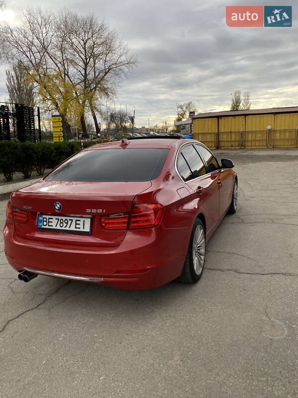 Седан BMW 3 Series 2012 в Первомайске