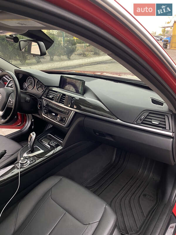 Седан BMW 3 Series 2012 в Первомайске