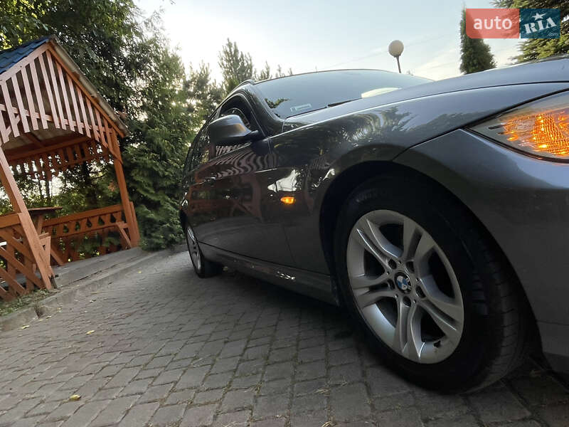 Универсал BMW 3 Series 2010 в Львове