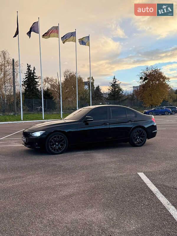 Седан BMW 3 Series 2012 в Житомире
