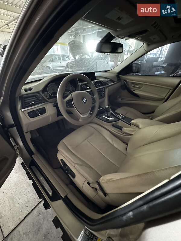 Седан BMW 3 Series 2012 в Кривому Розі