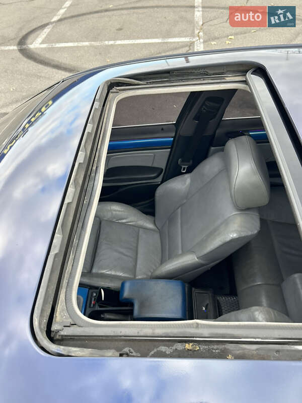 Седан BMW 3 Series 2001 в Днепре